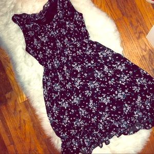 🧡4 for $17🧡 Pretty floral dress